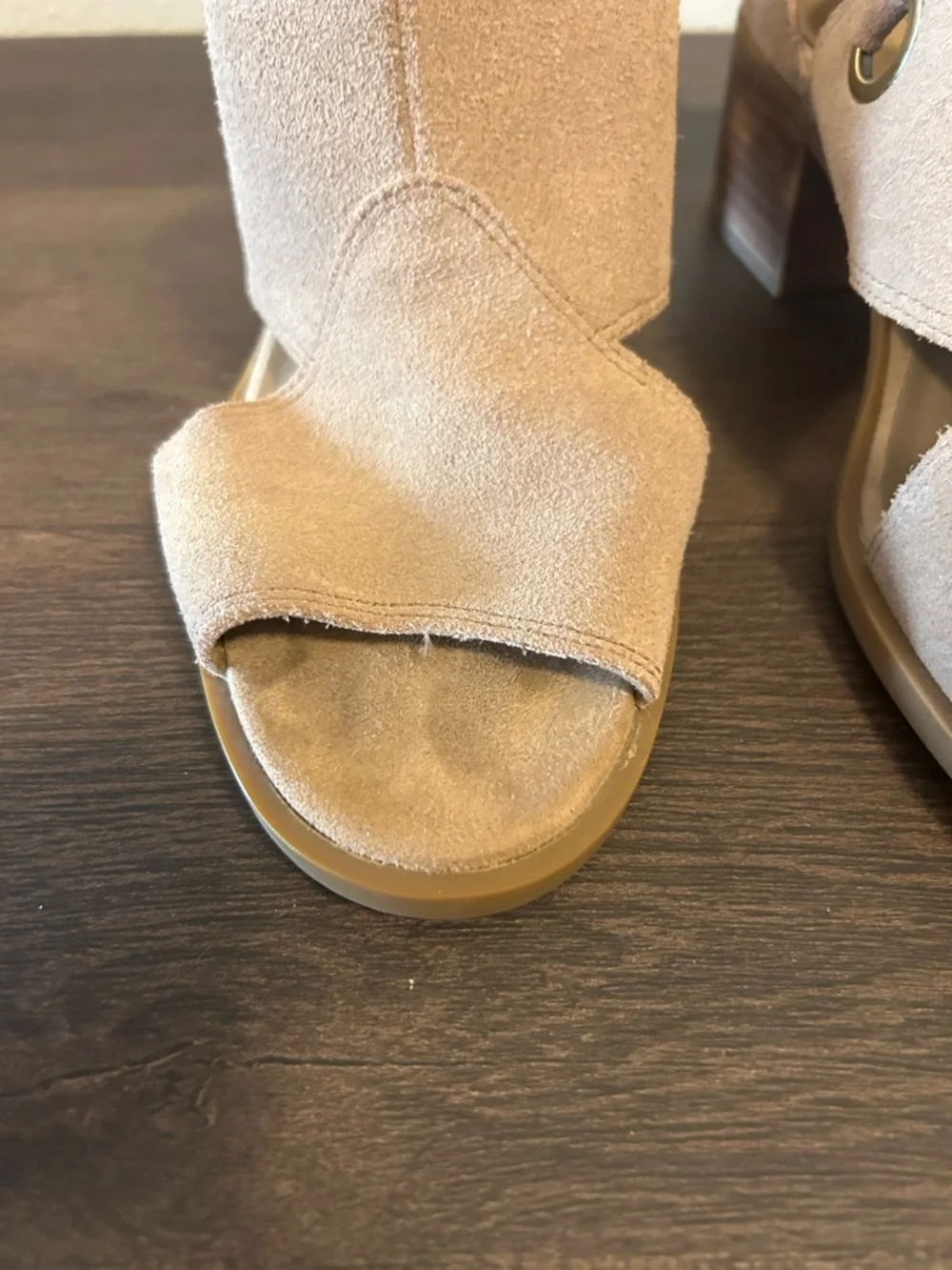 Koolaburra by Ugg Kaiah Suede Sandals